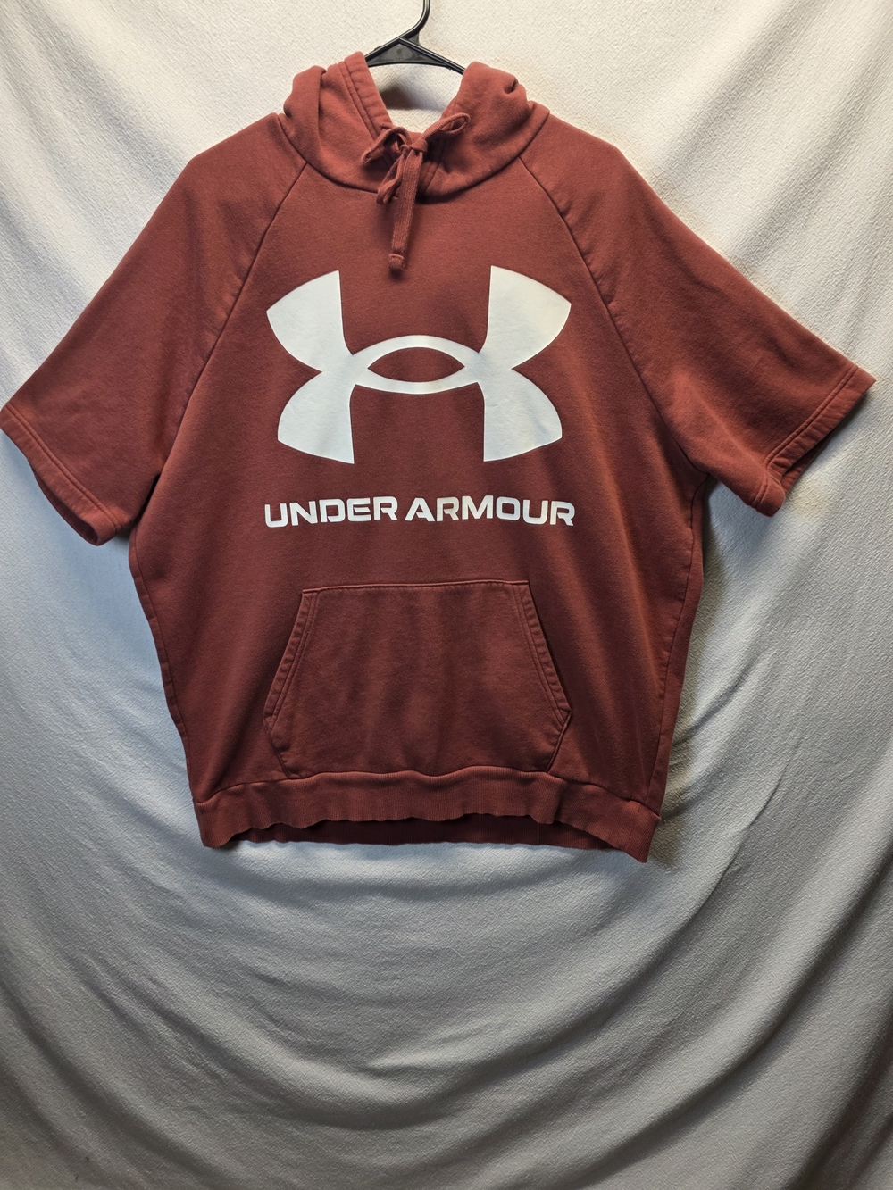 Under Armour Rival Fleece Big Logo Hoodie in a Brick Red Color Short Sleeve XL